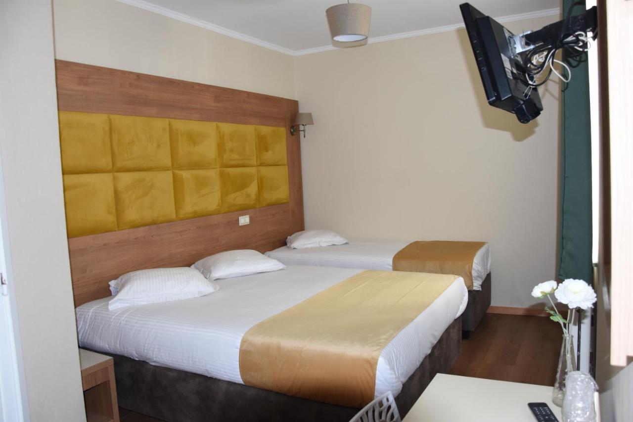 Sun Hotel Saint-Gilles Bagian luar foto