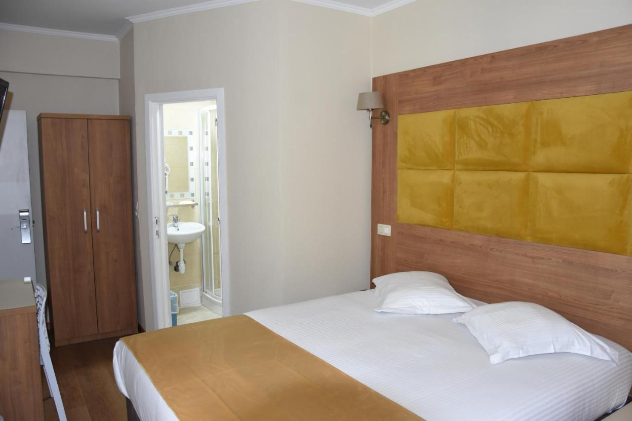 Sun Hotel Saint-Gilles Bagian luar foto