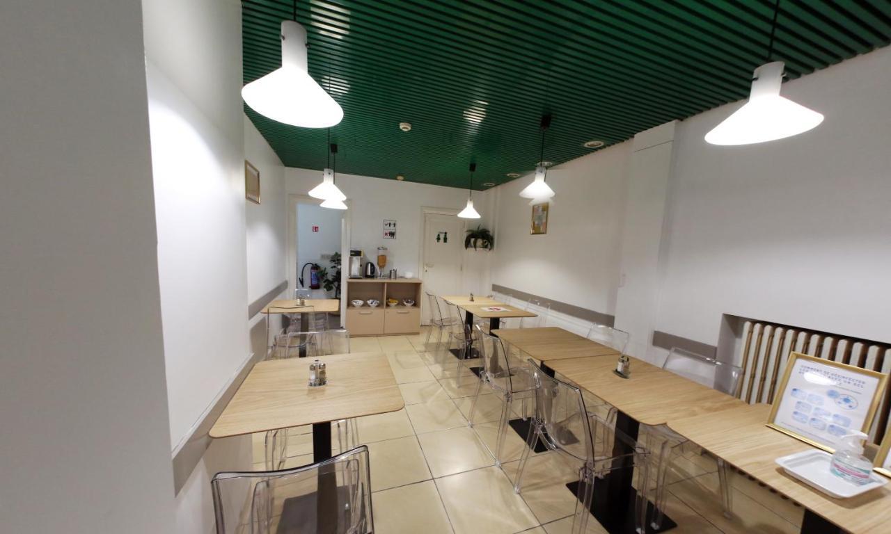 Sun Hotel Saint-Gilles Bagian luar foto