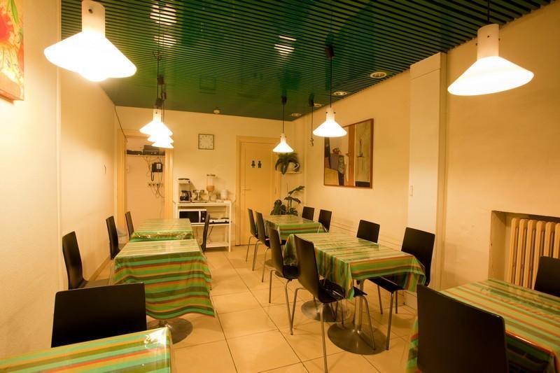 Sun Hotel Saint-Gilles Bagian luar foto